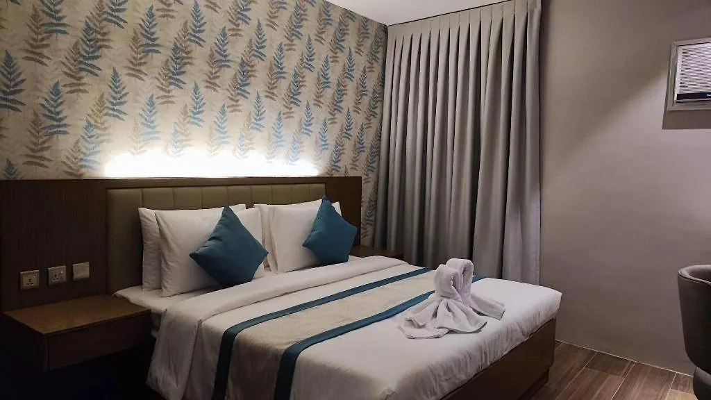 Hotel John 布尔